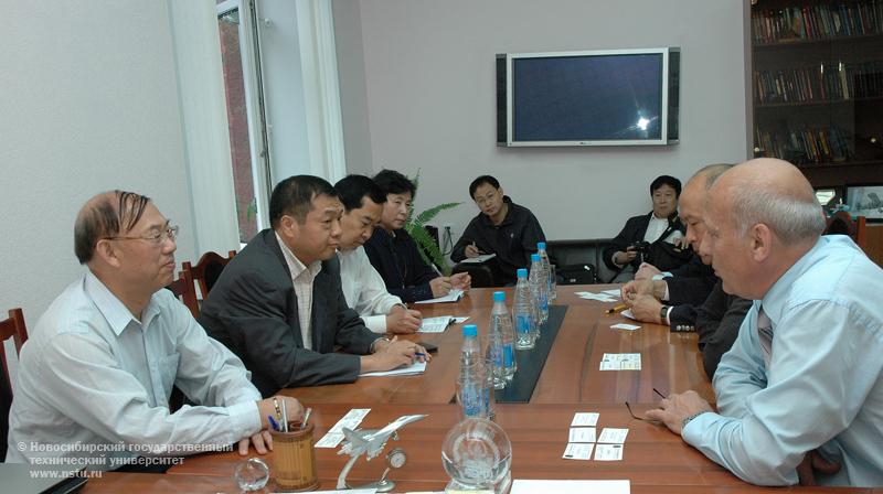 25.06.10     НГТУ посетла делегация из провинции Ляонин (Китай) , фотография: В. Невидимов