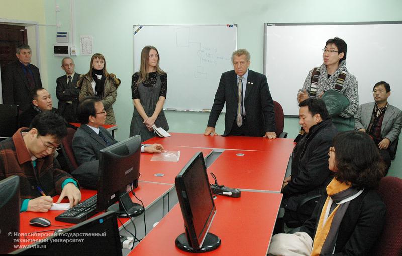 23.11.09     НГТУ посетит делегация Ассоциации политехнических колледжей КОРО (Корея), фотография: В. Невидимов