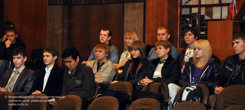 30.09.10     30 сентября состоится вручение стипендий Ассоциации выпускников НГТУ–НЭТИ, фотография: В. Кравченко