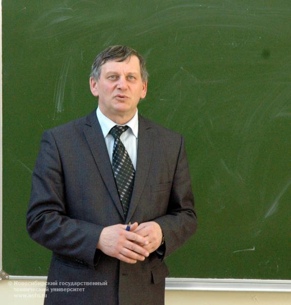 Батаев А.А. проректор по учебной работе, фотография: В. Кравченко