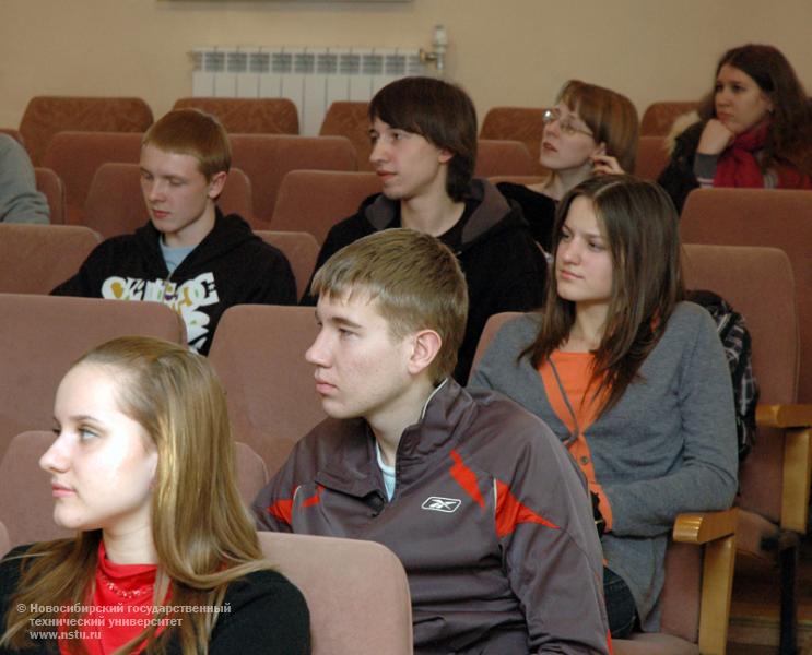 24.02.11     Презентация международной студенческой организации AIESEC в НГТУ, фотография: В. Кравченко