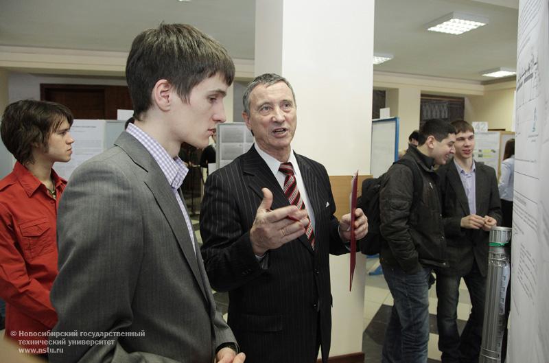 14.03.11     14 марта - открытие Дней студенческой науки-2011 в НГТУ, фотография: В. Невидимов