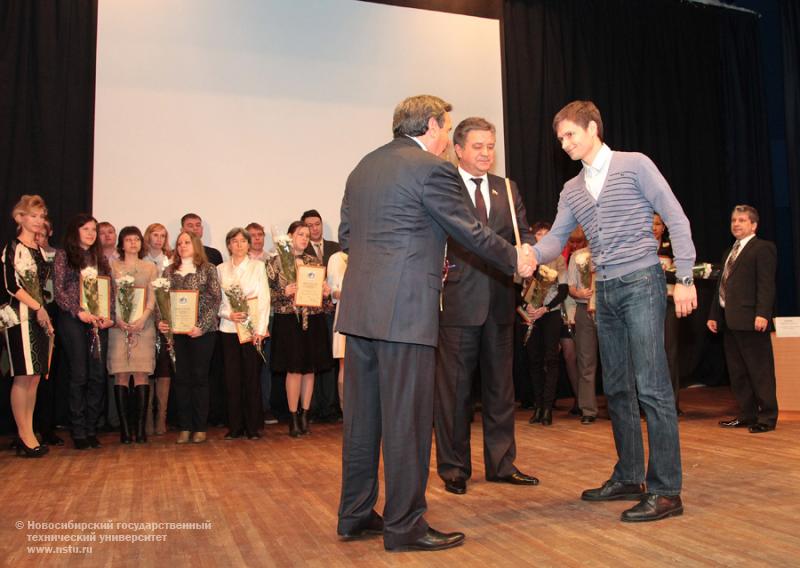 16.05.13     10 проектов молодых ученых НГТУ победили в конкурсе мэрии Новосибирска , фотография: В. Невидимов
