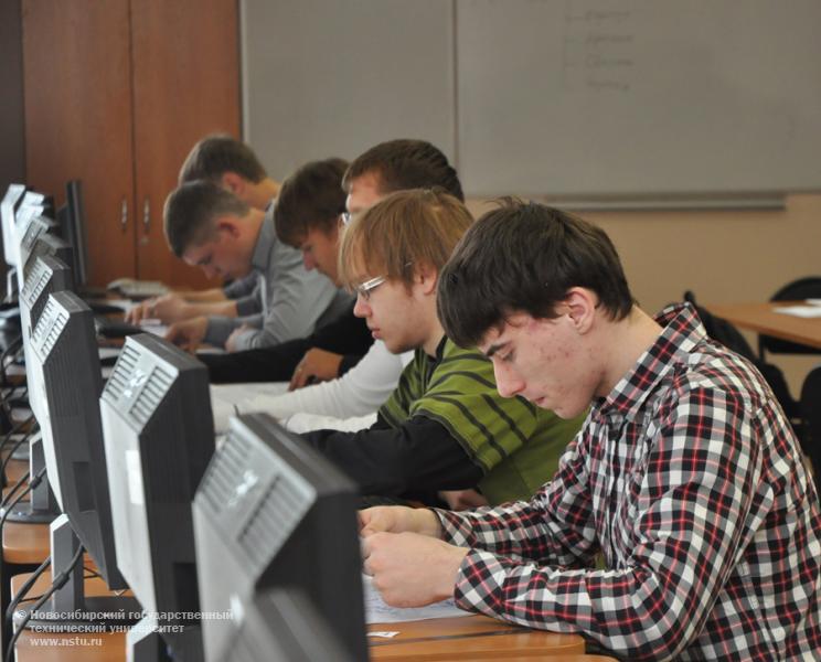 16.05.13     16-18 мая в НГТУ пройдет заключительный этап Всероссийской студенческой олимпиады по инженерной и компьютерной графике , фотография: В. Кравченко