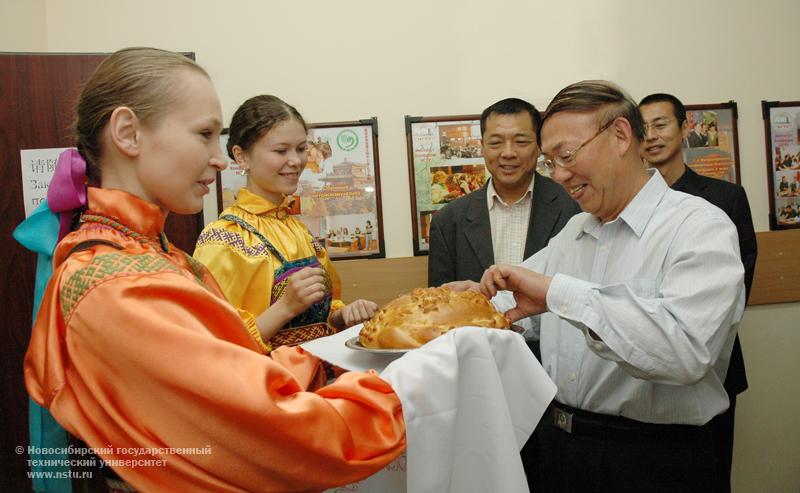 25.06.10     НГТУ посетила делегация из провинции Ляонин (Китай) , фотография: В. Невидимов