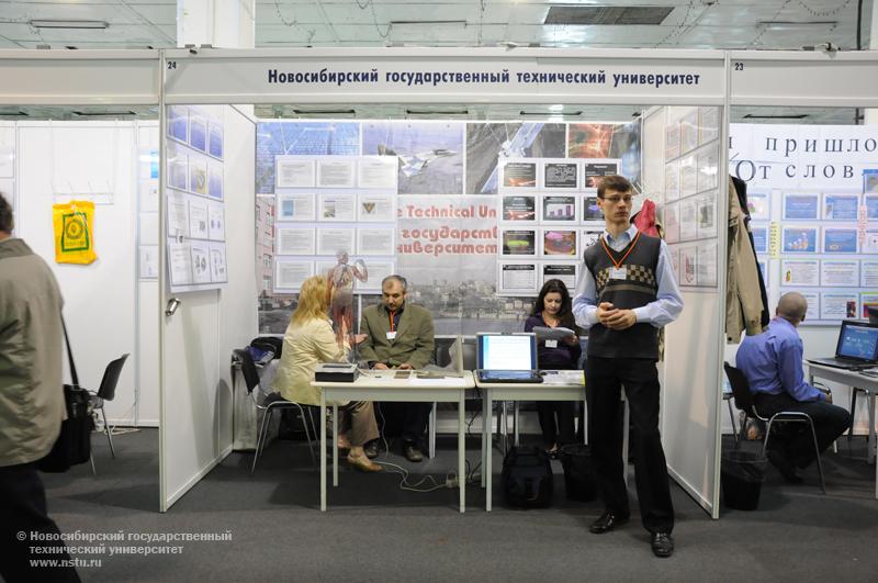 30.06.09 Участие НГТУ в III Сибирской венчурной ярмарке , фотография: В. Кравченко
