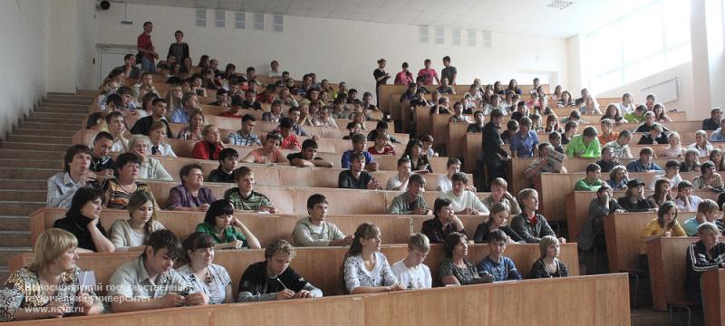 Собрания для абитуриентов, зачисленных в НГТУ, фотография: В. Кравченко