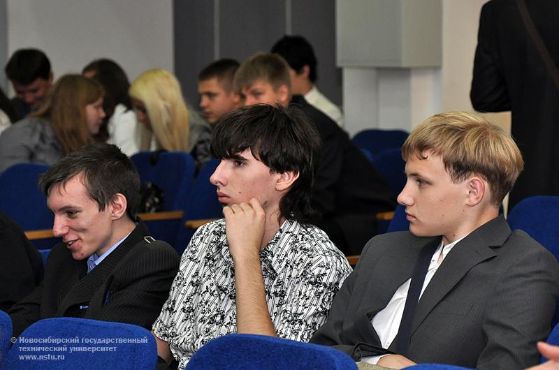 01.09.09 Лекция ректора НГТУ для лицеистов, фотография: В.Кравченко
