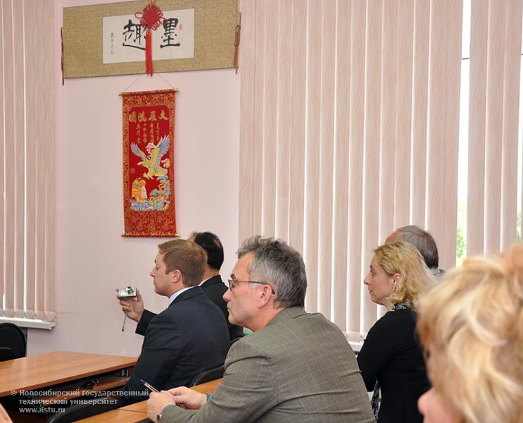 06.05.09 В Институте Конфуция НГТУ – Всемирный студенческий конкурс «Мост китайского языка», фотография: В. Кравченко