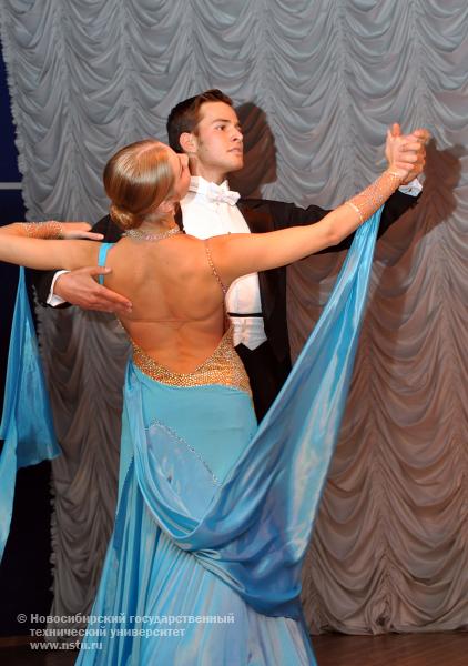 05.10.09 Посвящение в первокурсники на факультете радиотехники и электроники НГТУ, фотография: В. Кравченко