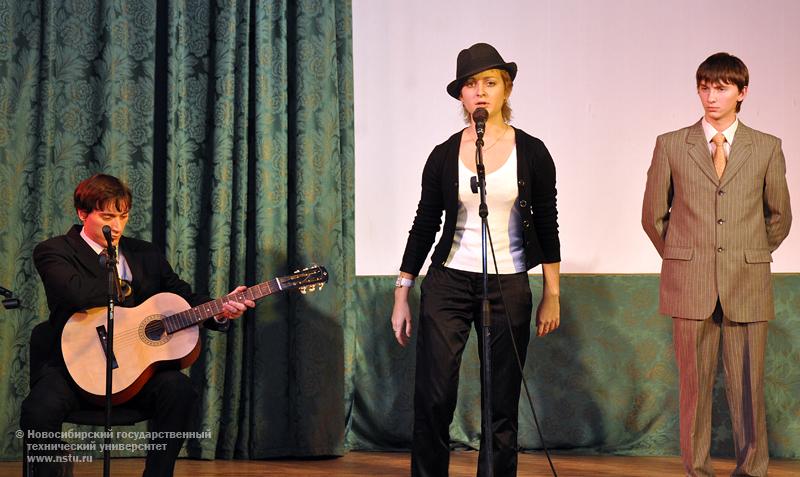 14.10.09     Посвящение в филологи на ФГО, фотография: В. Кравченко