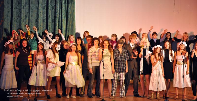 14.10.09     Посвящение в филологи на ФГО, фотография: В. Кравченко