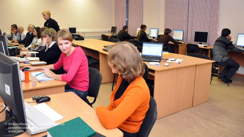 11.12.09 Завершились курсы повышения квалификации «Технология электронного обучения в деятельности преподавателя вуза», фотография: В. Кравченко