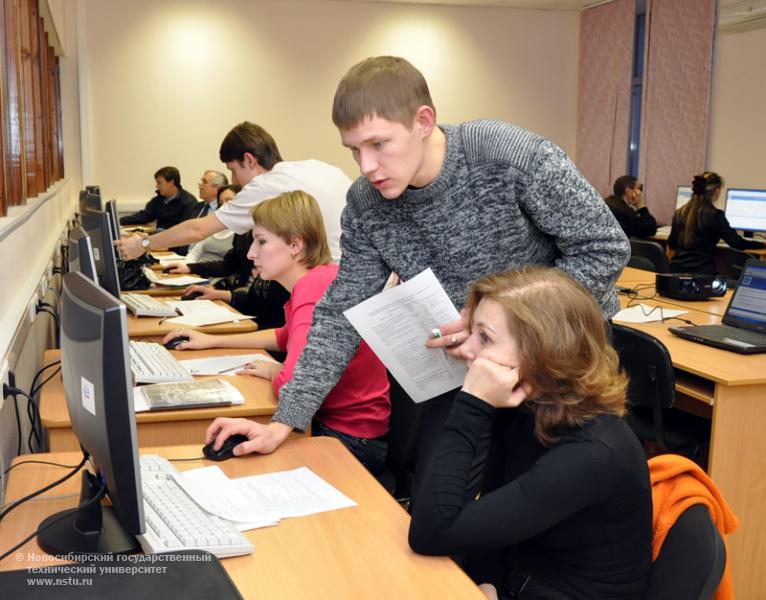 11.12.09 Завершились курсы повышения квалификации «Технология электронного обучения в деятельности преподавателя вуза», фотография: В. Кравченко