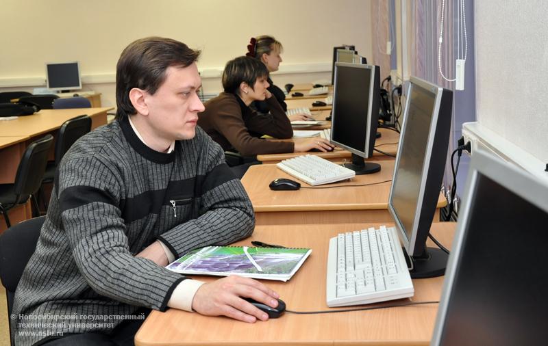11.12.09 Завершились курсы повышения квалификации «Технология электронного обучения в деятельности преподавателя вуза», фотография: В. Кравченко