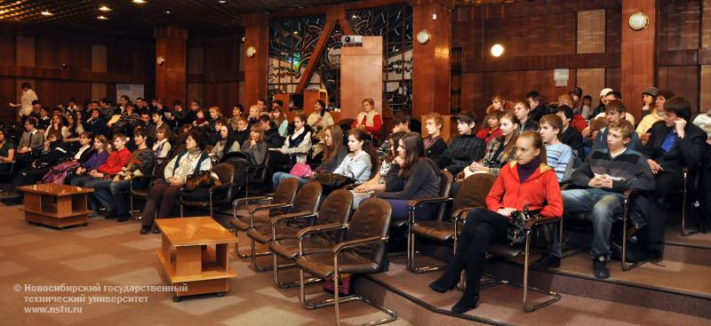25.12.09 ХII Учебно-практическая конференция в Школе развития НГТУ, фотография: В. Кравченко