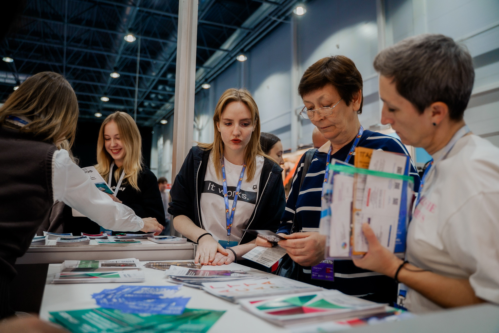 От кино до мегасайенс: НГТУ НЭТИ принял участие в выставке «Учебная Сибирь», фотография: Д. Фоменков