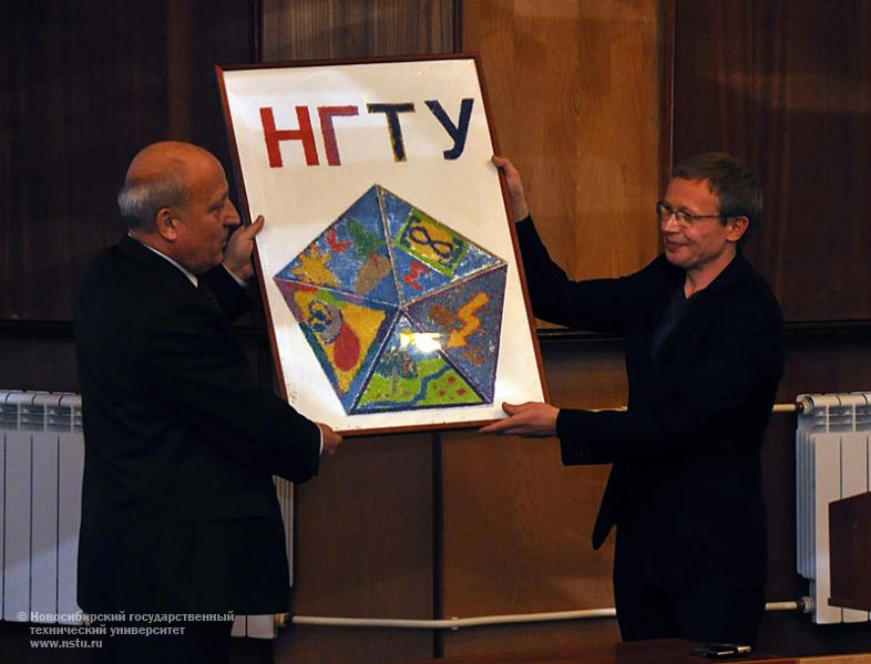13.03.10 Подведены итоги конкурсного отбора стипендиатов Благотворительного фонда В. Потанина, фотография: В. Кравченко