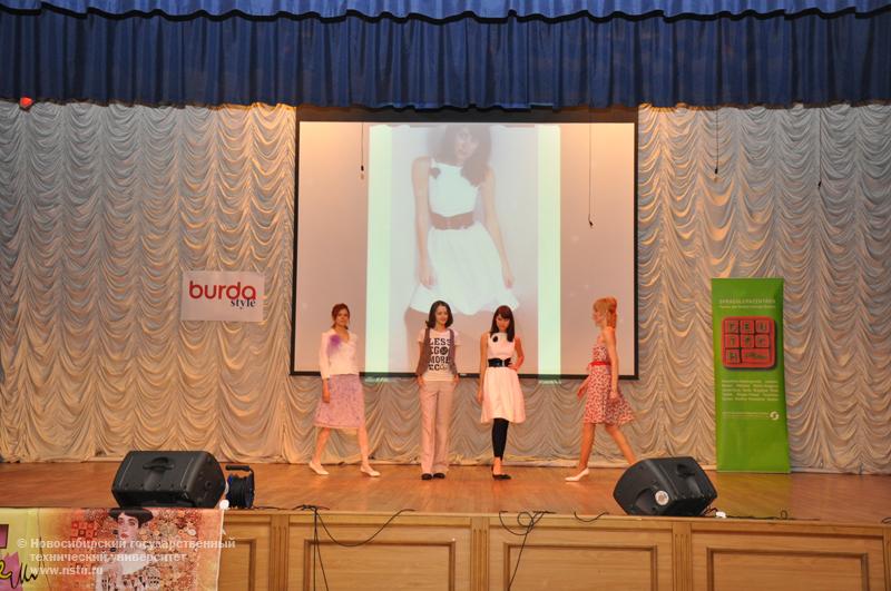 14.04.10 Показ моделей, изготовленных портнихами-любительницами по выкройкам немецких журналов