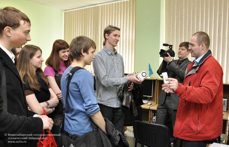 15.04.10 День открытых дверей на АВТФ, фотография: В. Невидимов