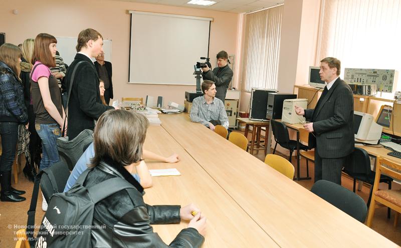 15.04.10 День открытых дверей на АВТФ, фотография: В. Невидимов