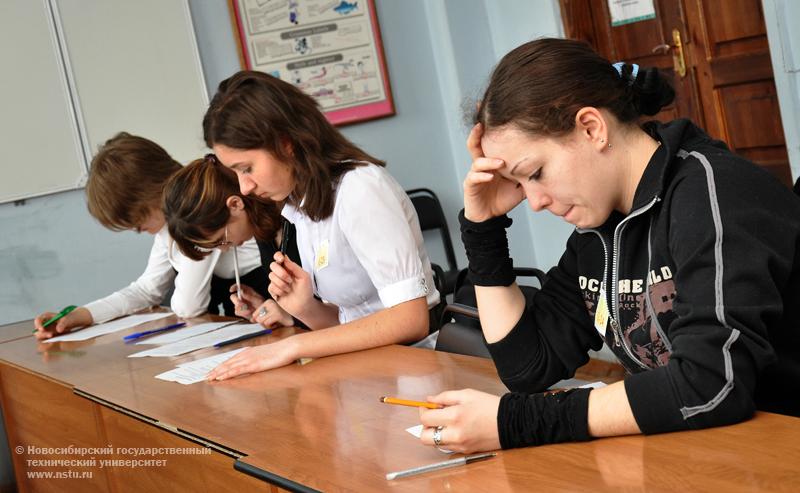 15.04.10 Городская олимпиада по иностранным языкам, фотография: В. Невидимов