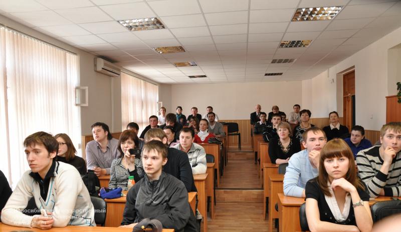 21.04.10 III тур Всероссийской студенческой олимпиады по инженерной графике и графическим информационным технологиям, фотография: В. Невидимов