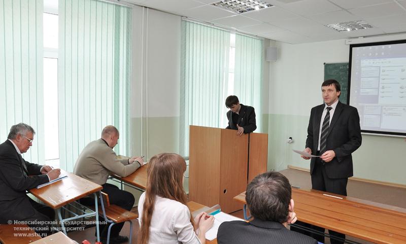 19.04.10 Семинар для старшеклассников на факультете летательных аппаратов, фотография: В. Невидимов