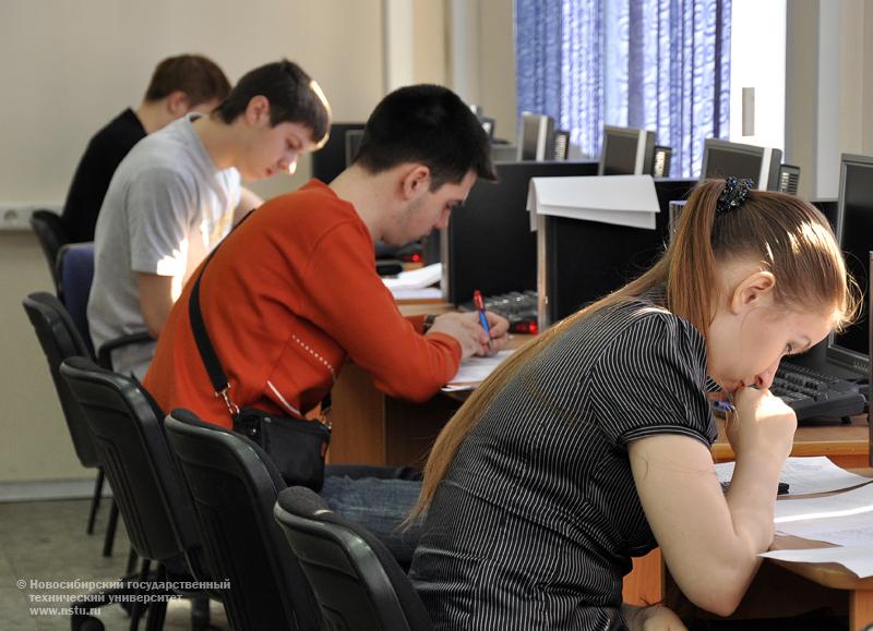 29.04.10 Межвузовская олимпиада по химии среди студентов нехимических специальностей и направлений, фотография: В. Кравченко