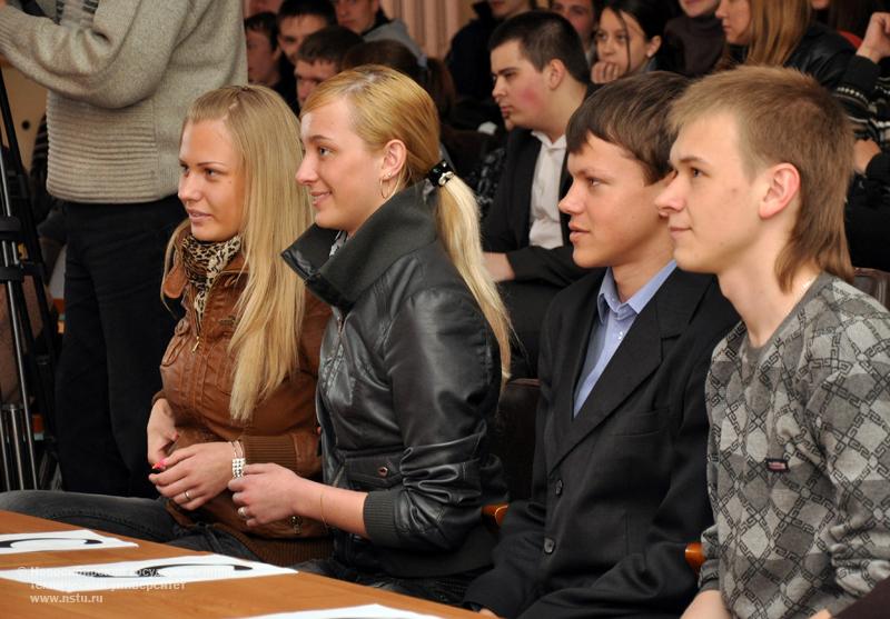 12.05.10 Олимпиада по товароведению, фотография: В. Кравченко