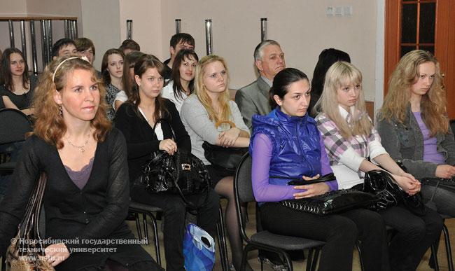 28.05.10 Акция «Я умею говорить», посвященная проблеме чистоты русского языка, фотография: В. Невидимов