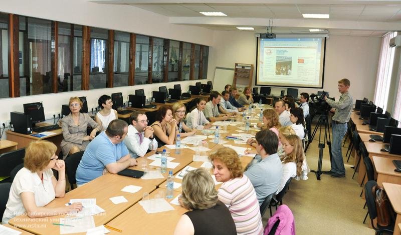 05.07.10 Круглый стол «Вуз-онлайн и преподаватель-онлайн», фотография: В. Невидимов