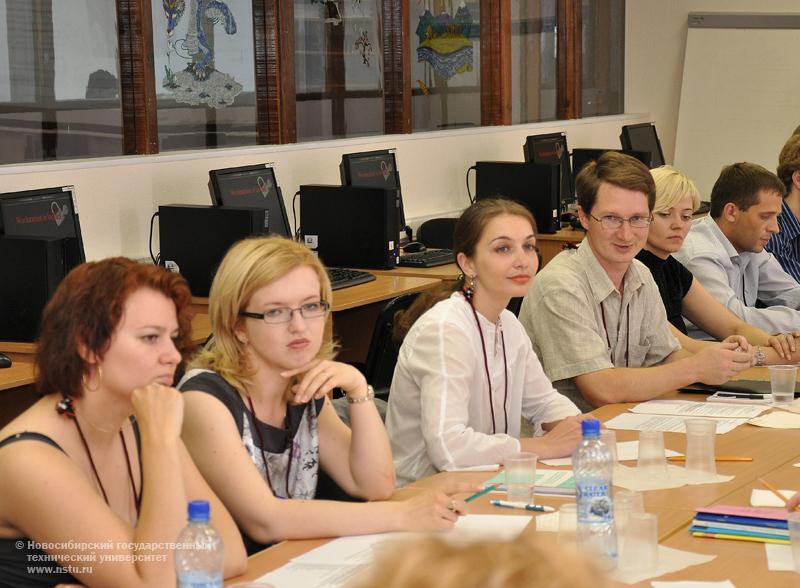 05.07.10     Круглый стол «Вуз-онлайн и преподаватель-онлайн», фотография: В. Невидимов