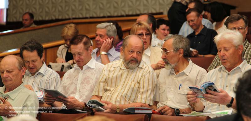 31.08.10     Производственное совещание преподавателей и сотрудников университета, фотография: В. Невидимов