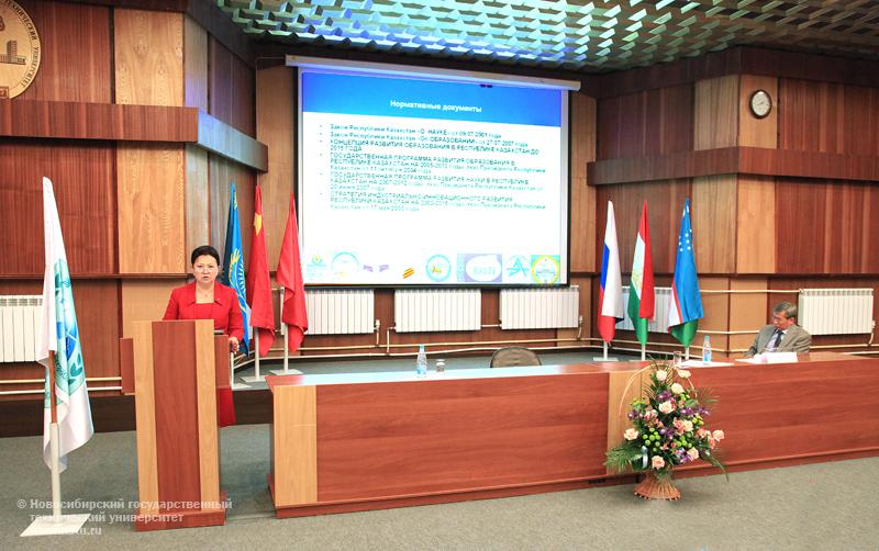 23.09.10 Cаммит университетов — членов ШОС в НГТУ, фотография: В. Невидимов