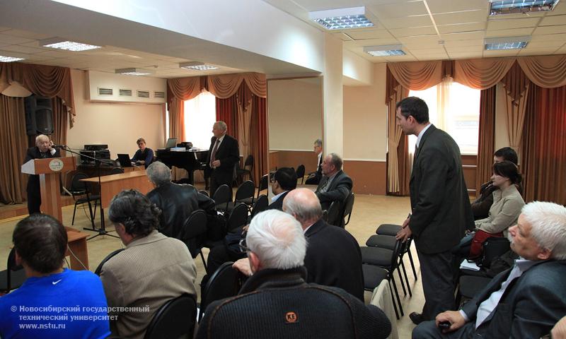22.09.10 22-24 сентября в НГТУ пройдет X Международная научно-техническая конференция «Актуальные проблемы электронного приборостроения», фотография: В. Невидимов