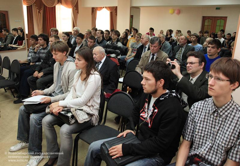 22.09.10 22-24 сентября в НГТУ пройдет X Международная научно-техническая конференция «Актуальные проблемы электронного приборостроения», фотография: В. Невидимов