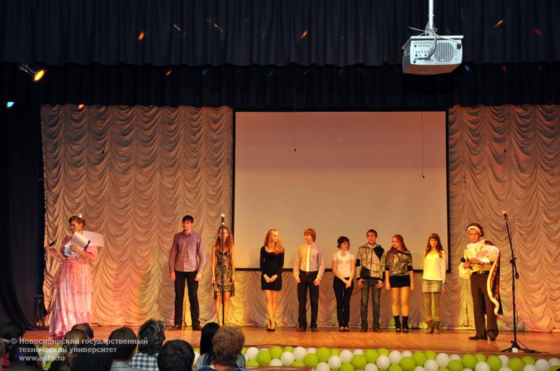 28.09.10 28 сентября пройдет посвящение в первокурсники механико -технологического факультета (МТФ), фотография: В. Кравченко