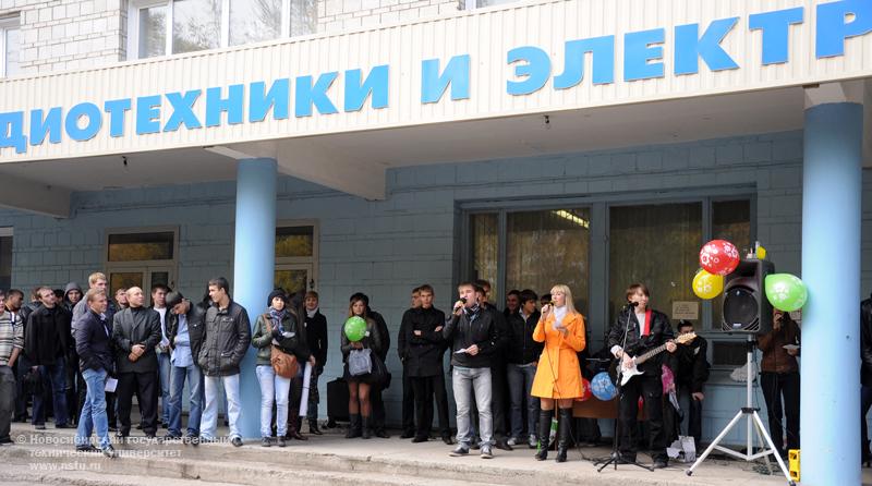 04.10.10 4 октября пройдет посвящение в первокурсники факультета радиотехники и электроники, фотография: В. Кравченко