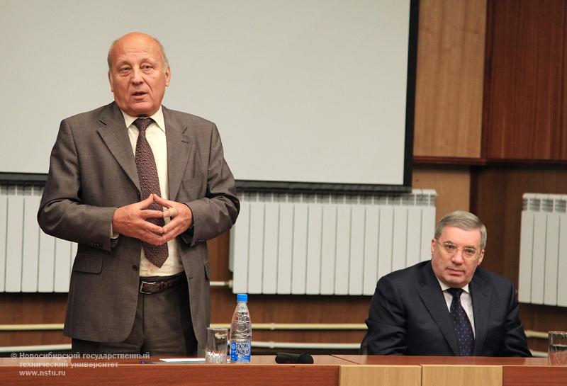 05.10.10 В НГТУ прошел круглый стол с участием полпреда Президента РФ В.А. Толоконского, фотография: В. Невидимов
