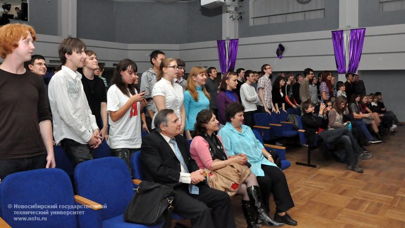 12.10.10 12 октября в НГТУ состоится посвящение в первокурсники факультета прикладной математики и информатики, фотография: В. Кравченко