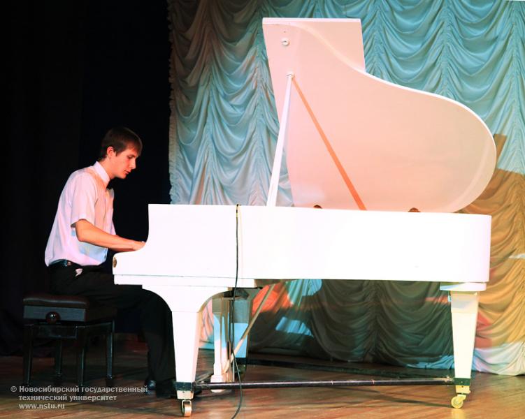 15.10.10 Посвящение в первокурсники ФМА, фотография: В. Невидимов