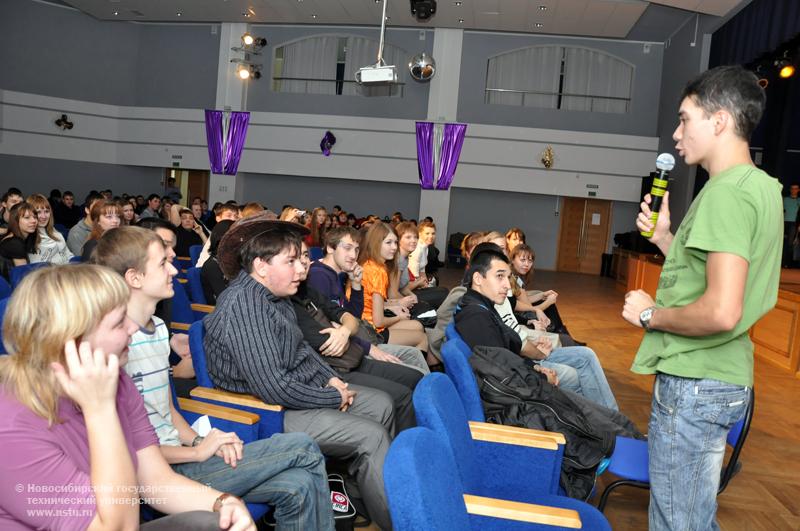 22.10.10 Посвящение в первокурсники ФЛА, фотография: В. Кравченко