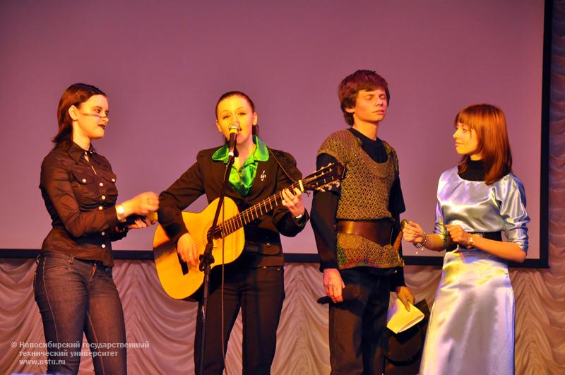 09.11.10 9 ноября в НГТУ состоится посвящение в первокурсники факультета гуманитарного образования, фотография: В. Кравченко