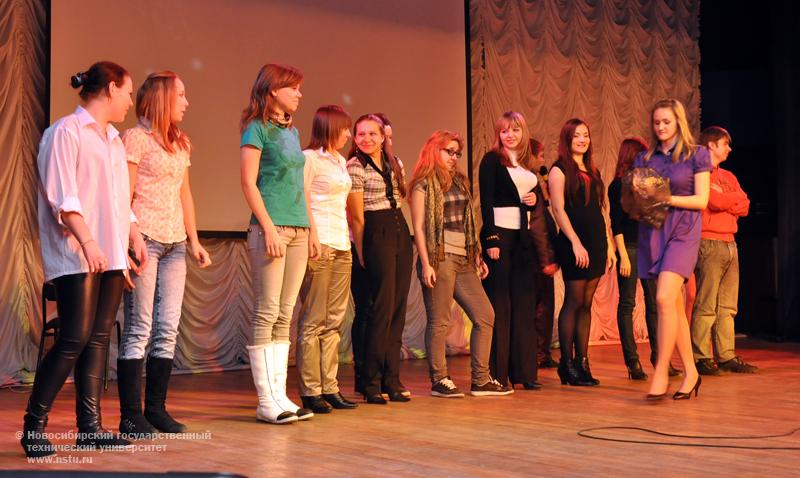 09.11.10 9 ноября в НГТУ состоится посвящение в первокурсники факультета гуманитарного образования, фотография: В. Кравченко