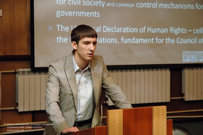 25.11.10 25 ноября в НГТУ пройдет студенческая научно-практическая конференция на иностранных языках, фотография: В. Кравченко
