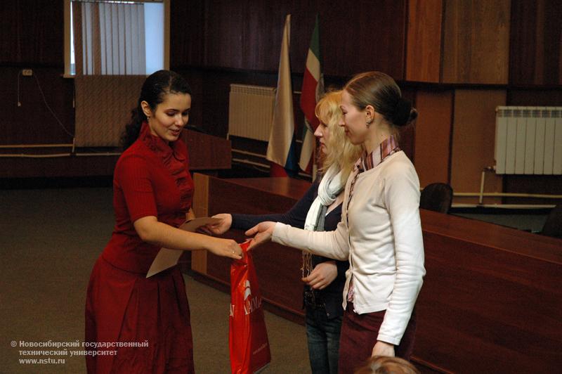 25.11.10 25 ноября в НГТУ пройдет студенческая научно-практическая конференция на иностранных языках, фотография: В. Кравченко