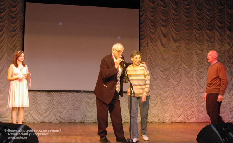 03.12.10 3 декабря общежитие НГТУ №1 отметит 55 – летний юбилей, фотография: В. Кравченко