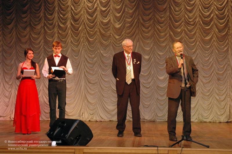 03.12.10 3 декабря общежитие НГТУ №1 отметит 55 – летний юбилей, фотография: В. Кравченко