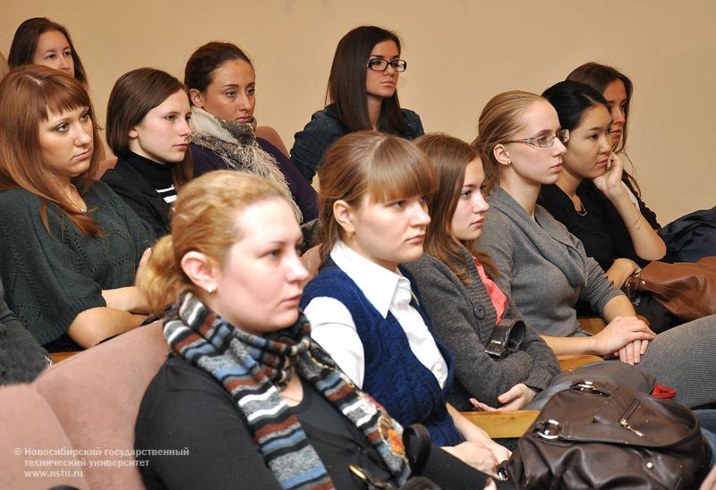 10.12.10 10 декабря в НГТУ пройдет семинар «Реализация промышленных инноваций в рамках взаимодействия науки и производства», фотография: В. Невидимов